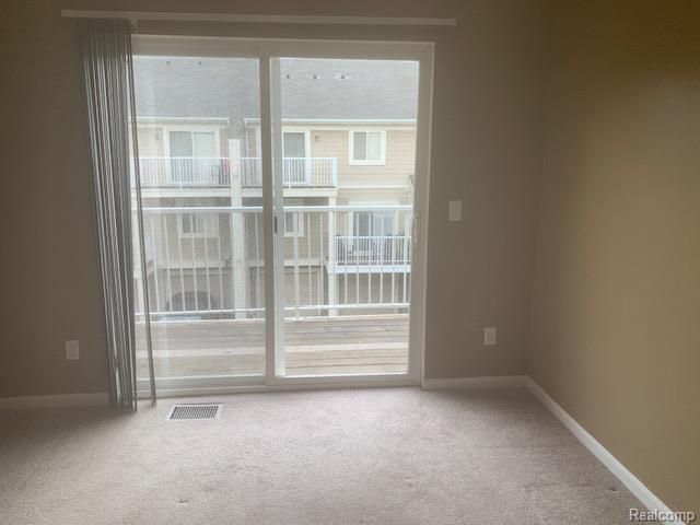 1091 Beaver Run Run, Troy, MI 48083