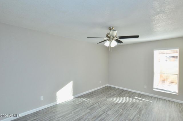 645 N ARROWHEAD Drive 4, Chandler, AZ 85224