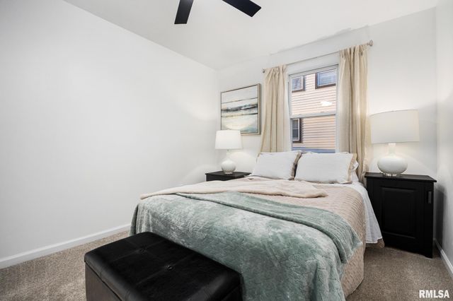 401 N HIGHLAND Avenue, Creve Coeur, IL 61610