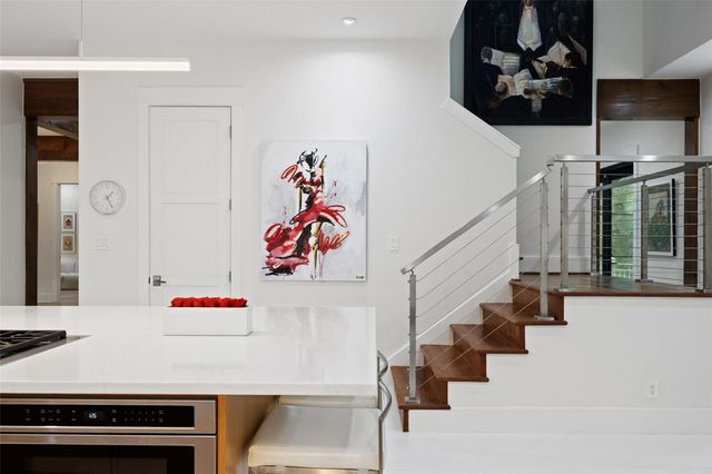 3413 Bunny RUN, Austin, TX 78746