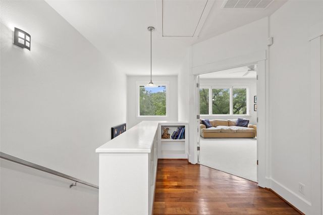 3413 Bunny RUN, Austin, TX 78746