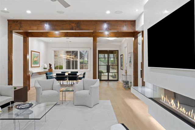 3413 Bunny RUN, Austin, TX 78746