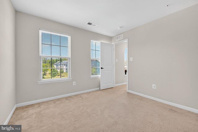 9974 MODDY LN, White Plains, MD 20695