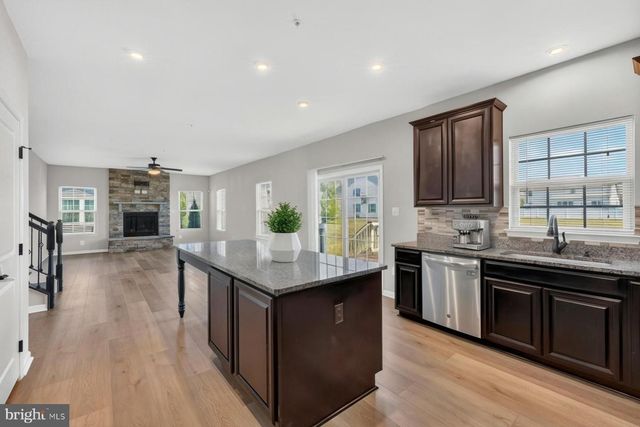 9974 MODDY LN, White Plains, MD 20695