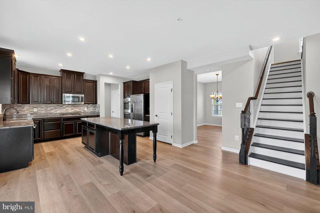 9974 MODDY LN, White Plains, MD 20695