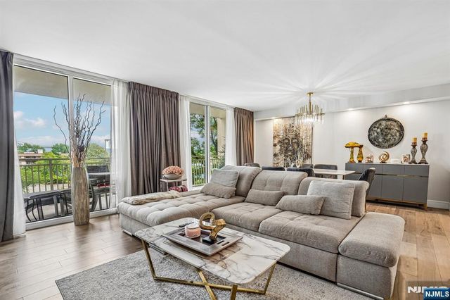 1055 River Road 408, Edgewater, NJ 07020