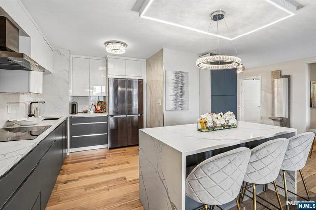 1055 River Road 408, Edgewater, NJ 07020
