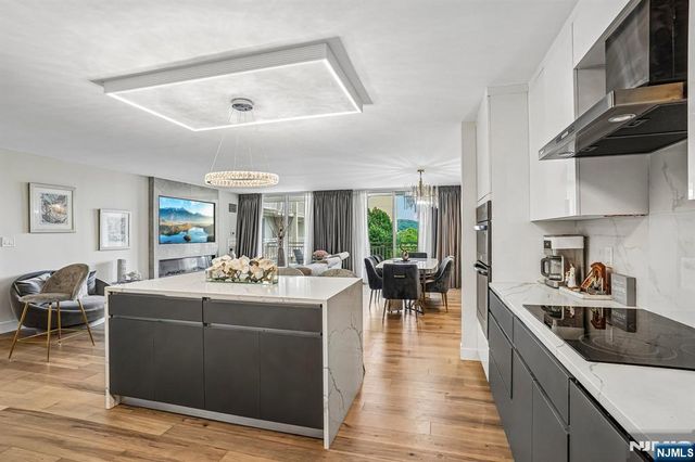 1055 River Road 408, Edgewater, NJ 07020