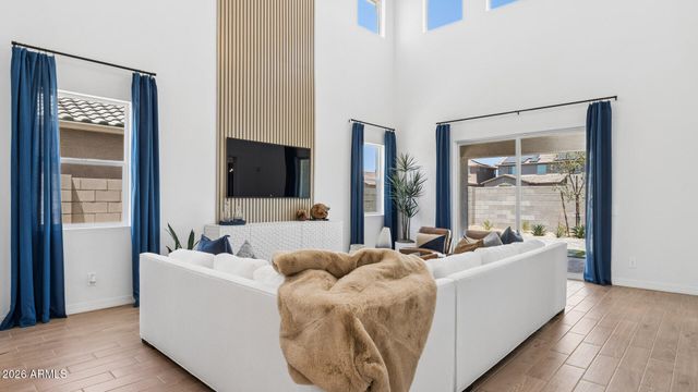 17524 W ILLINI Street, Goodyear, AZ 85338