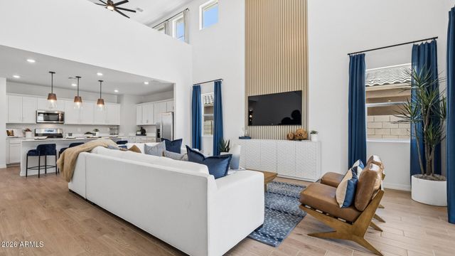 17524 W ILLINI Street, Goodyear, AZ 85338