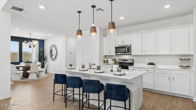 17524 W ILLINI Street, Goodyear, AZ 85338