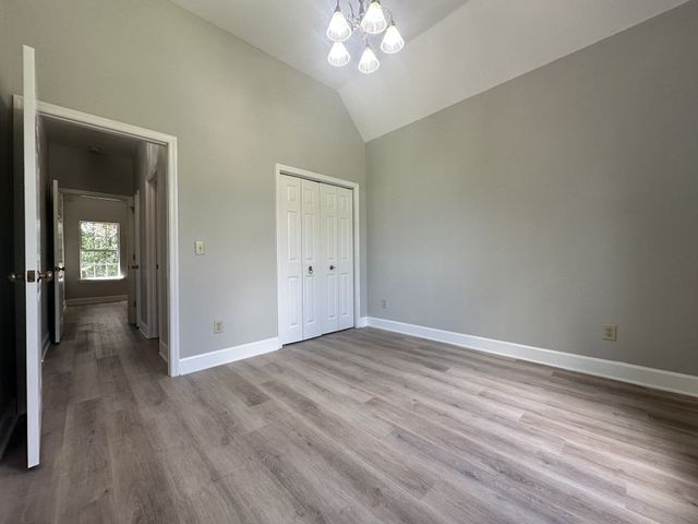 2547 Edinburgh St, Old Hickory, TN 37138