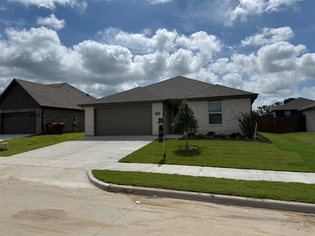 1819 Boxwood Drive, Sherman, TX 75092