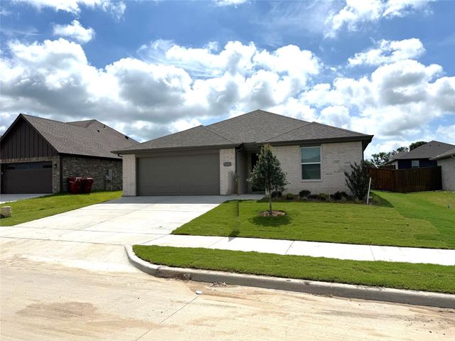1819 Boxwood Drive, Sherman, TX 75092