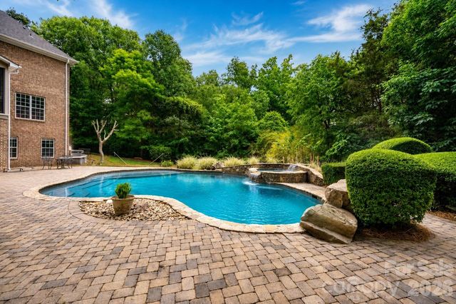 8801 Nellie Lane, Waxhaw, NC 28173