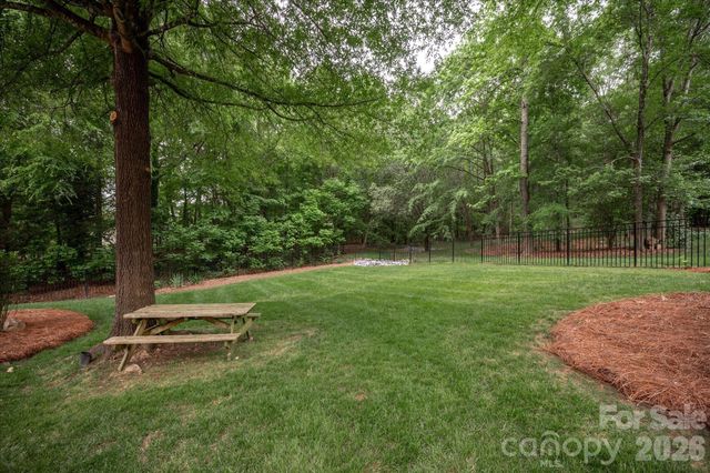8801 Nellie Lane, Waxhaw, NC 28173