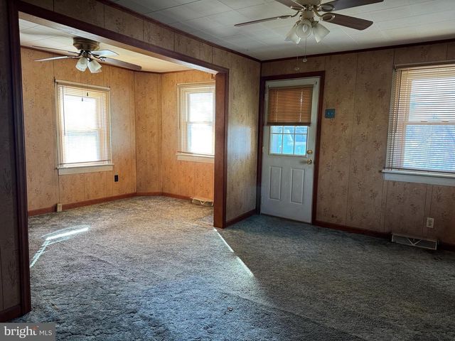 719 3RD ST, Martinsburg, WV 25404