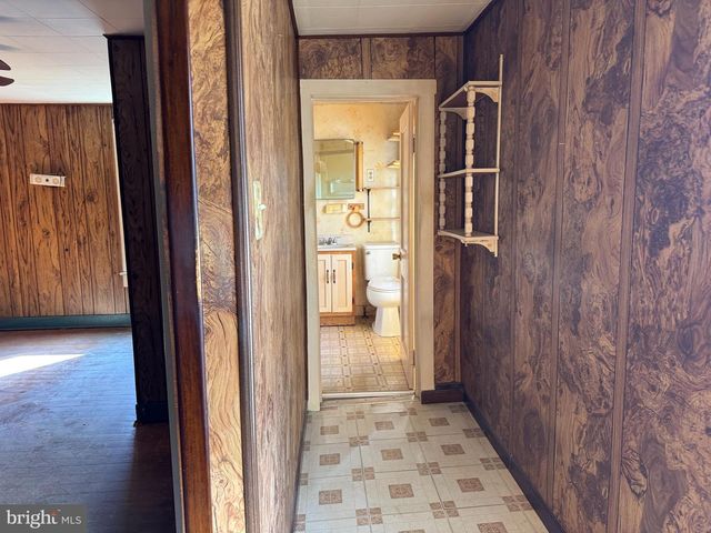 719 3RD ST, Martinsburg, WV 25404