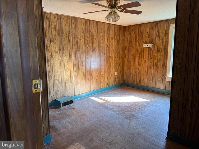 719 3RD ST, Martinsburg, WV 25404