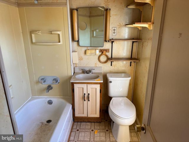 719 3RD ST, Martinsburg, WV 25404