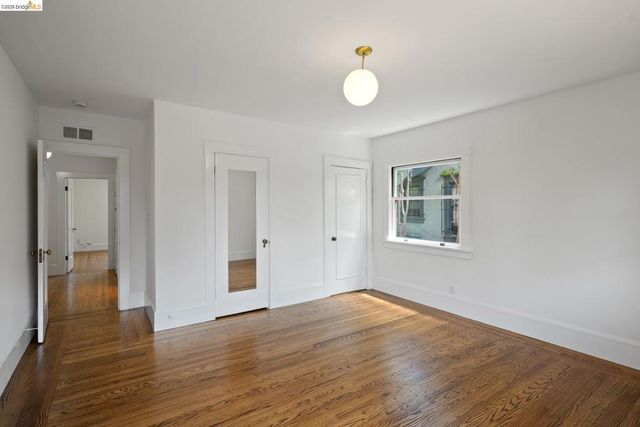 2714 Woolsey St, Berkeley, CA 94705