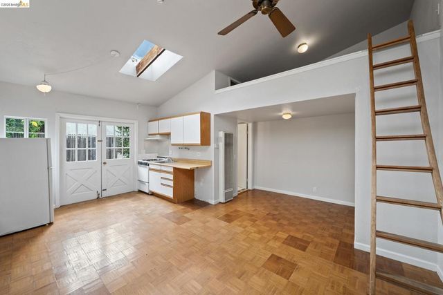 2714 Woolsey St, Berkeley, CA 94705