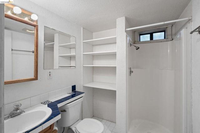 2714 Woolsey St, Berkeley, CA 94705
