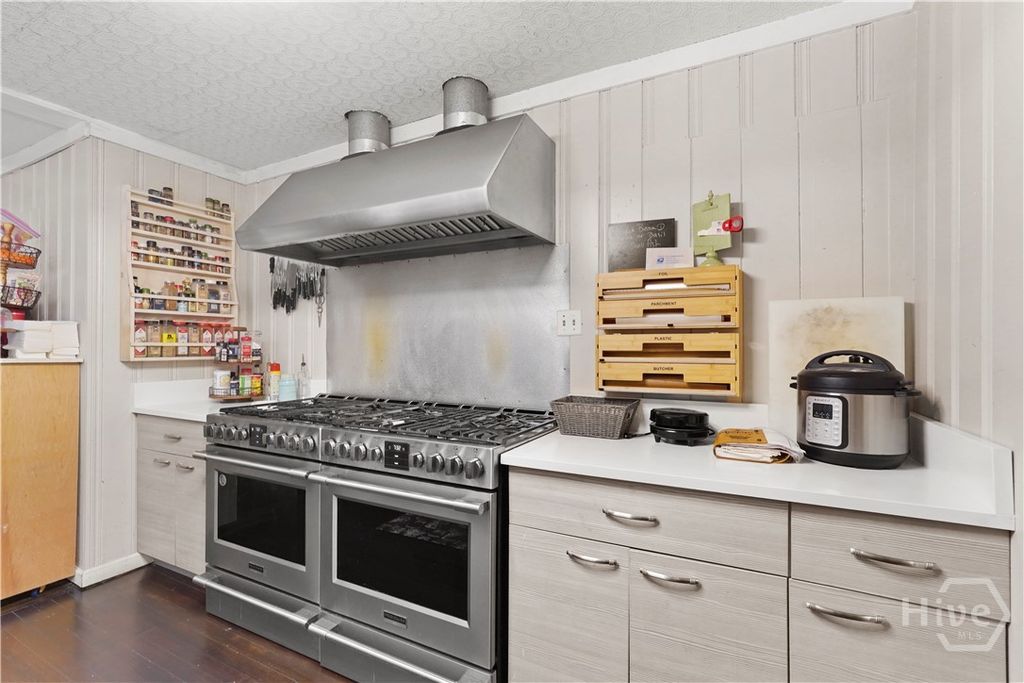 Image 15 of property listing at 24 Van Horne Avenue, Tybee Island, GA 31328