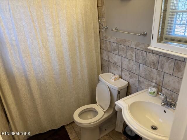 109 Wedgewood Rd, Oak Ridge, TN 37830