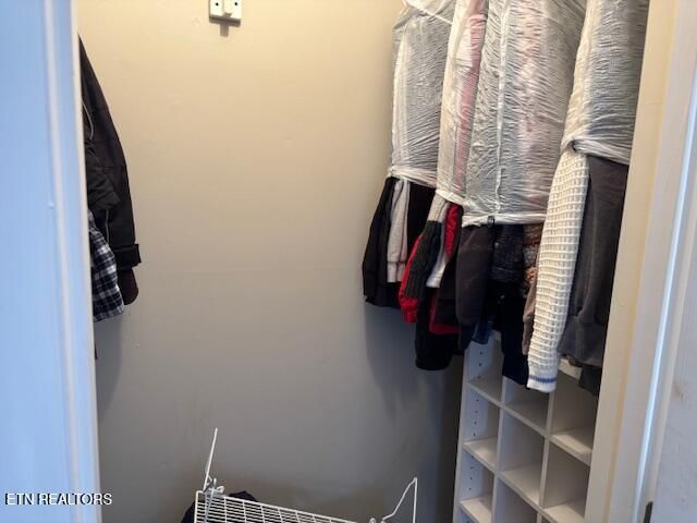 109 Wedgewood Rd, Oak Ridge, TN 37830