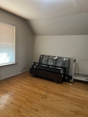 7811 S Wabash Avenue, Chicago, IL 60619