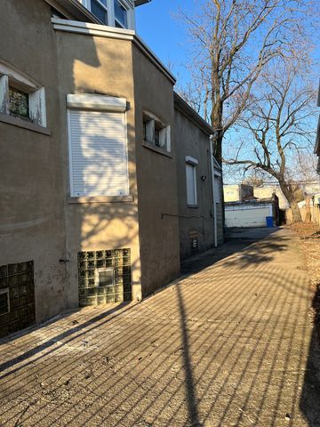 7811 S Wabash Avenue, Chicago, IL 60619