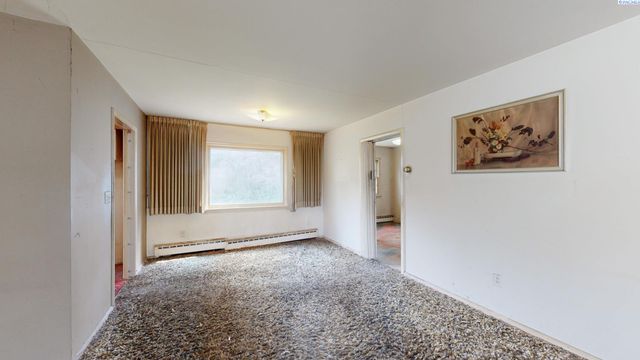 1040 NE Lake St., Pullman, WA 99163