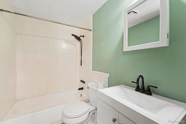 16190 Karin Street, Taylor, MI 48180