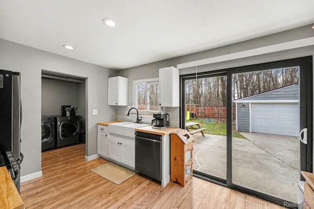 16190 Karin Street, Taylor, MI 48180