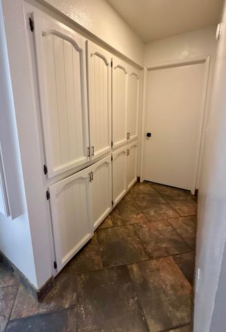 2312 S Divisadero Street, Visalia, CA 93277