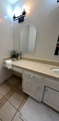 2312 S Divisadero Street, Visalia, CA 93277