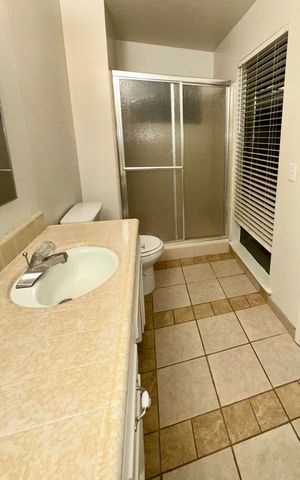 2312 S Divisadero Street, Visalia, CA 93277