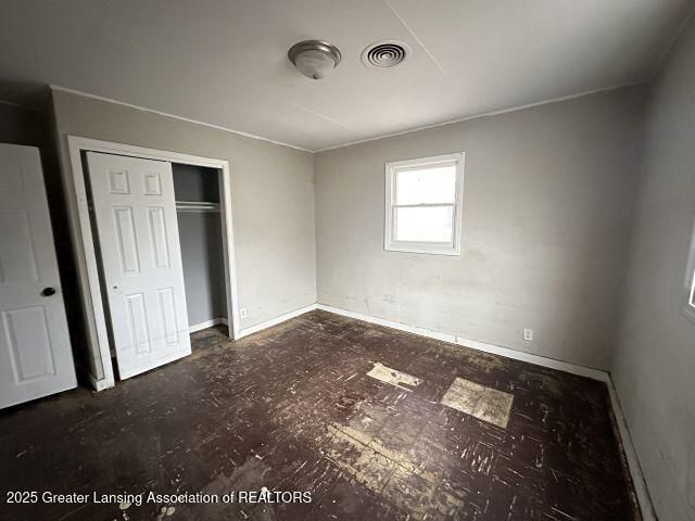 135 W Howe Avenue, Lansing, MI 48906