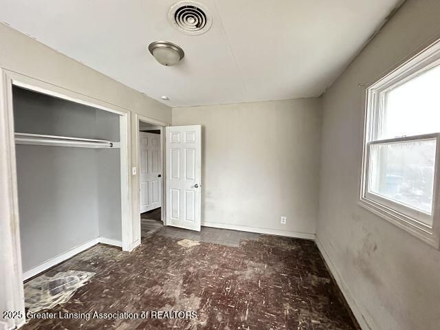 135 W Howe Avenue, Lansing, MI 48906