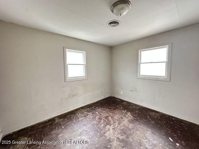 135 W Howe Avenue, Lansing, MI 48906