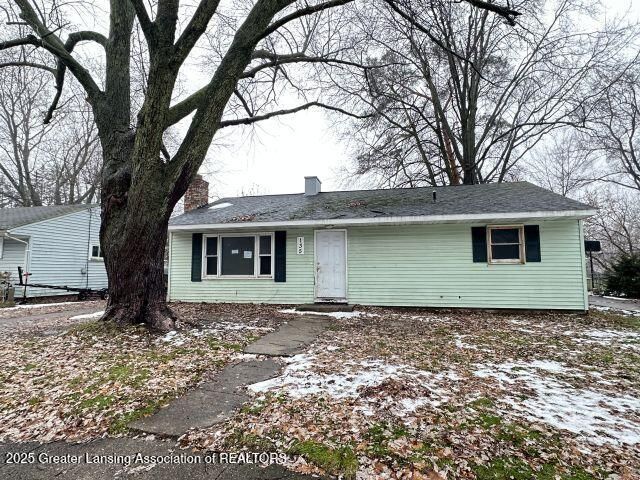 135 W Howe Avenue, Lansing, MI 48906