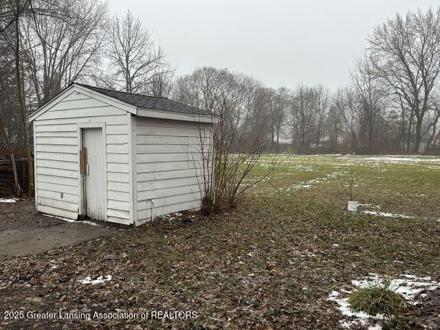 135 W Howe Avenue, Lansing, MI 48906