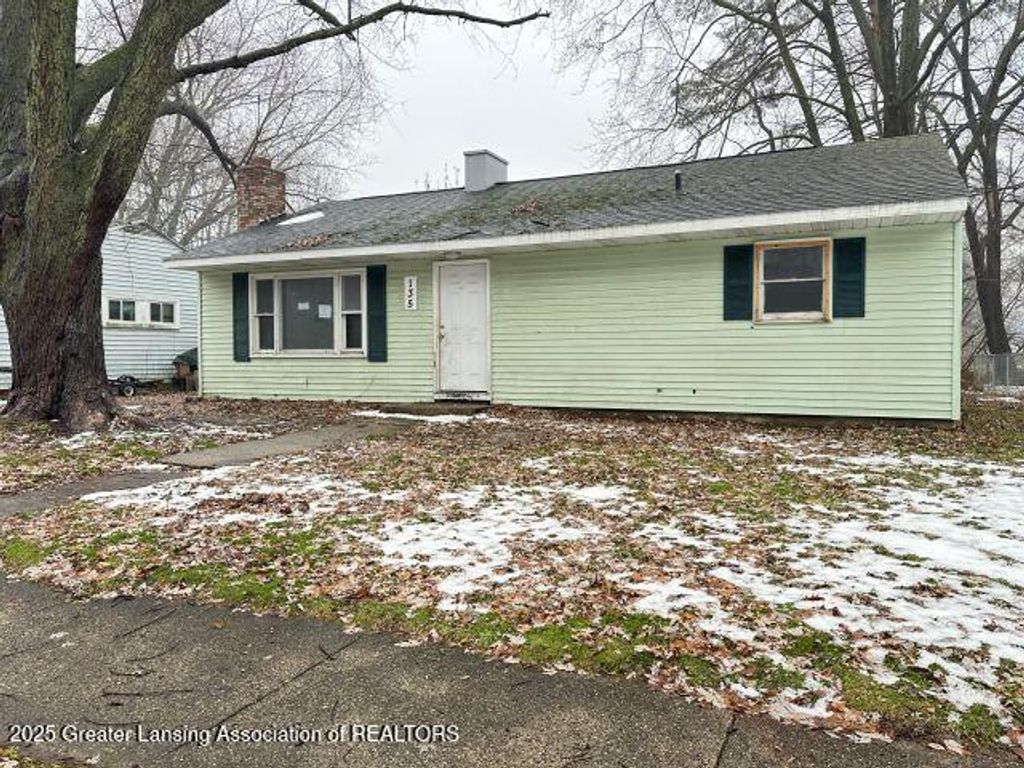 135 W Howe Avenue, Lansing, MI 48906