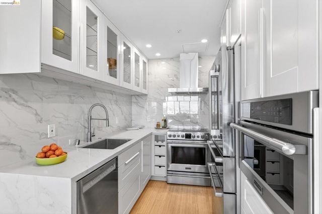 565 Bellevue Ave 2205, Oakland, CA 94610