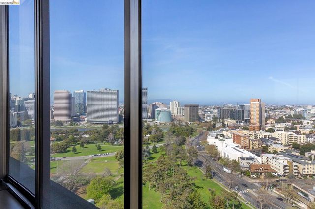 565 Bellevue Ave 2205, Oakland, CA 94610