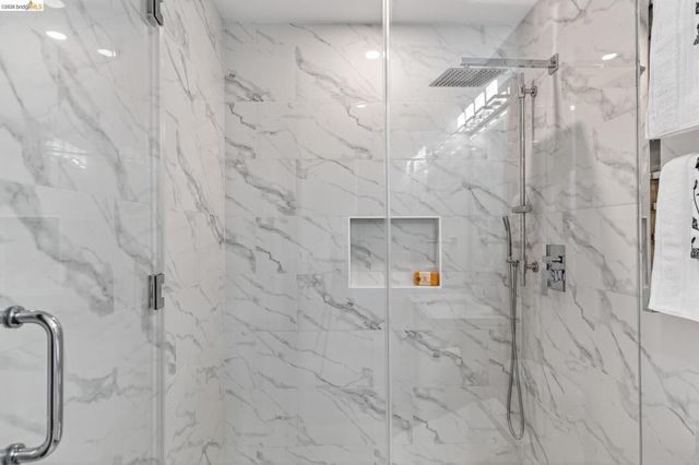 565 Bellevue Ave 2205, Oakland, CA 94610