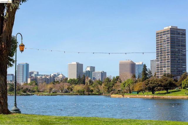 565 Bellevue Ave 2205, Oakland, CA 94610