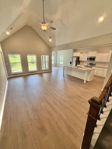 284 Country Circle, Manchester, TN 37355
