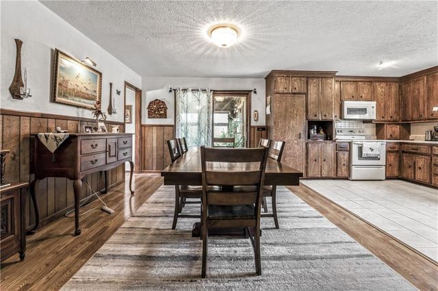 33421 Mcclellen Road, Drexel, MO 64742